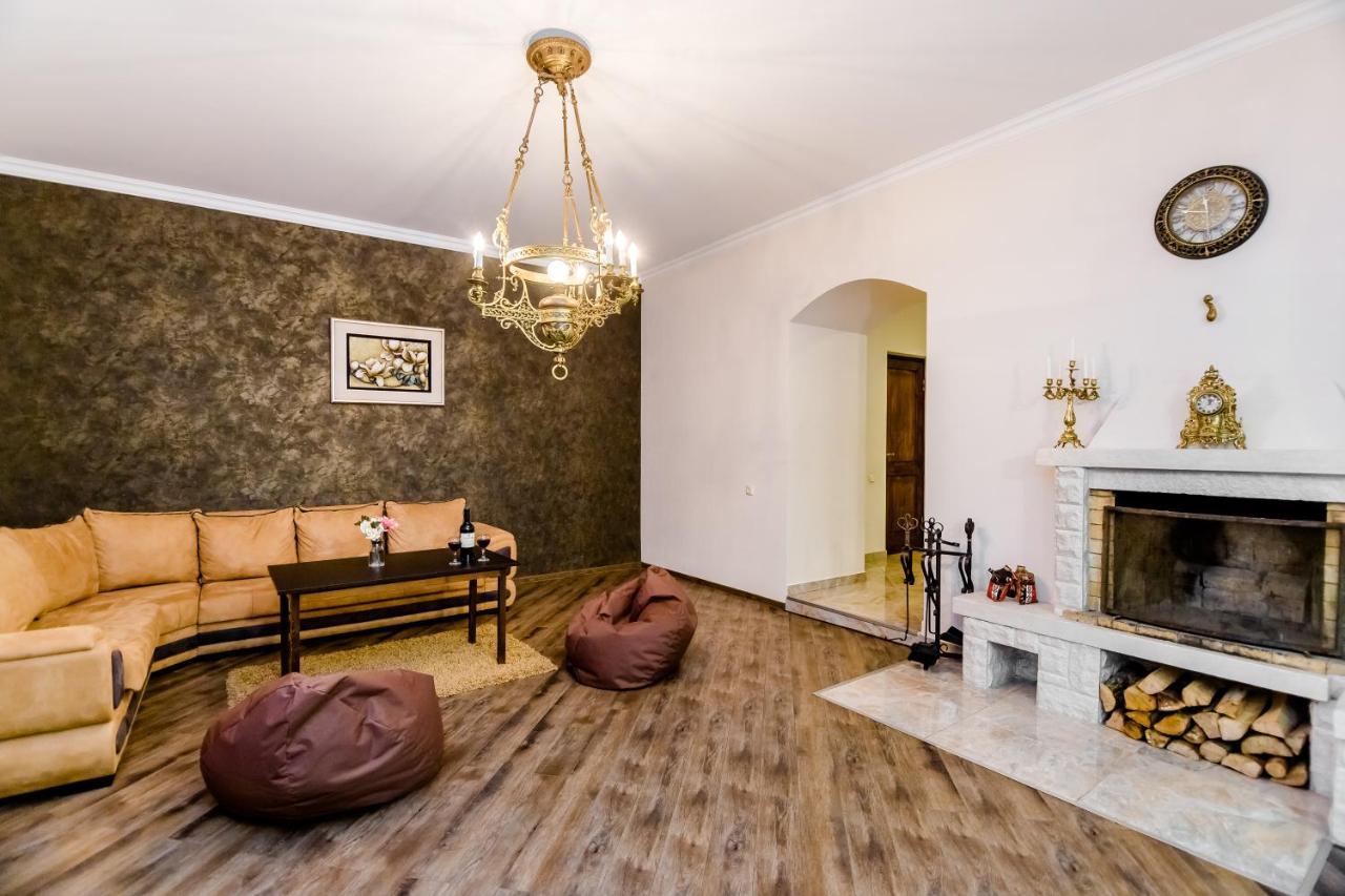 Comfortable House On Marjanishvili Tbilisi Exterior foto